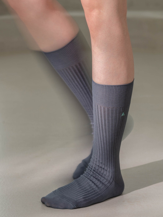 [no.189] charcoal silket socks