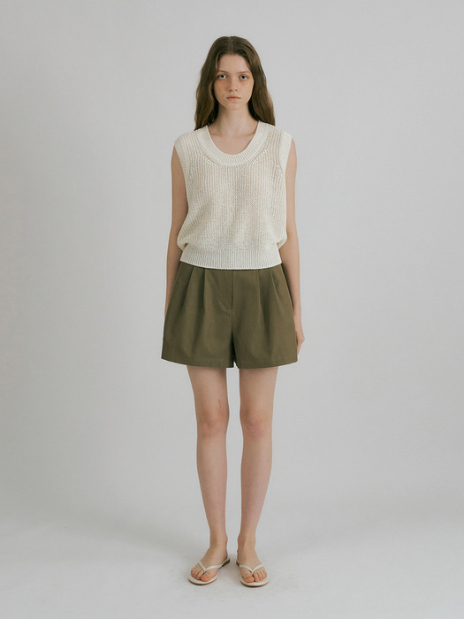 TWO TUCK LINEN SHORTS (KHAKI BROWN)