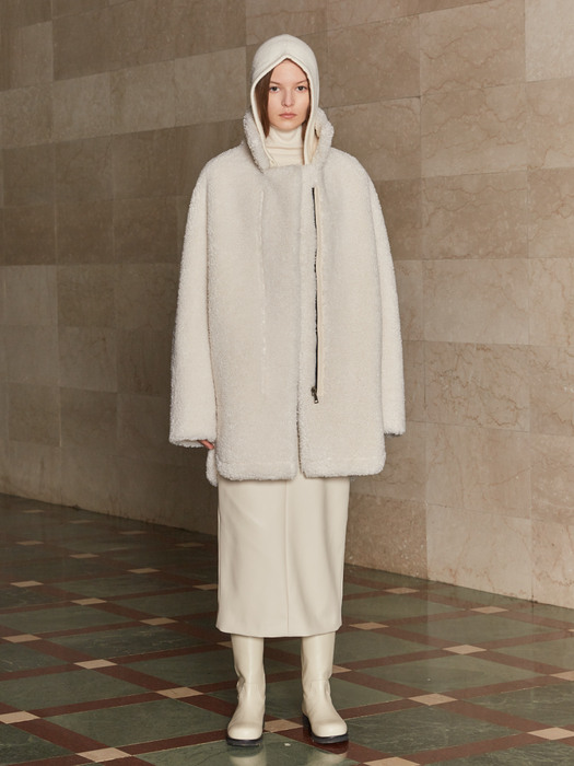 NU MOUTON Faux-Shearing Reversible MIDDLE Mustang Coat_Ecru Ivory