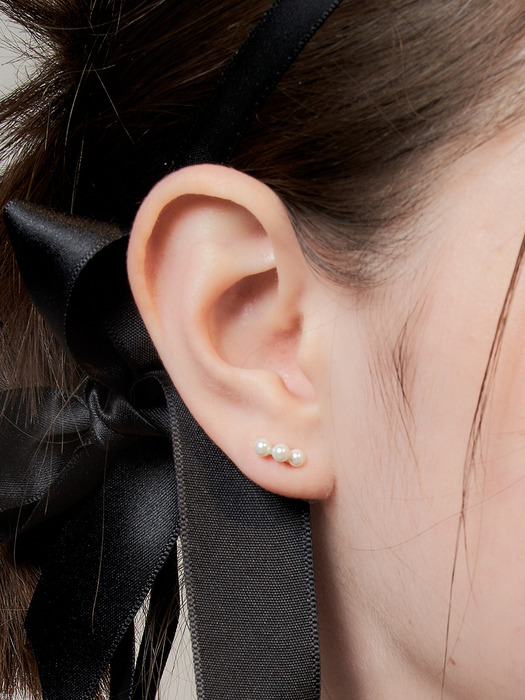 berry pearl earring