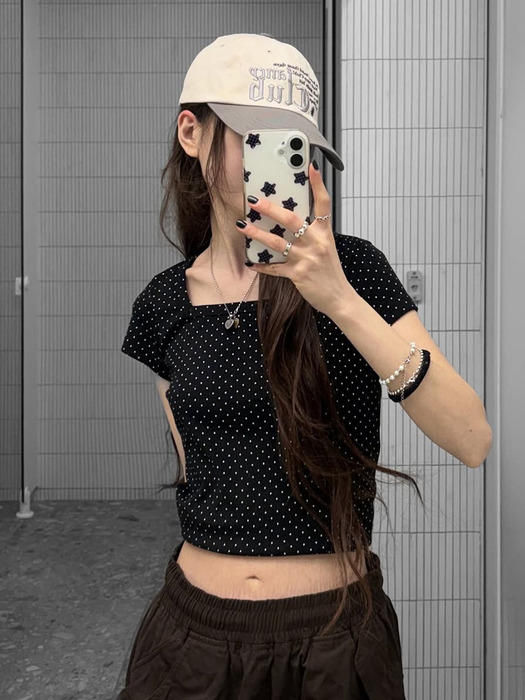 D. BASIC COTTON SQUARE-NECK T - 12 COLOR