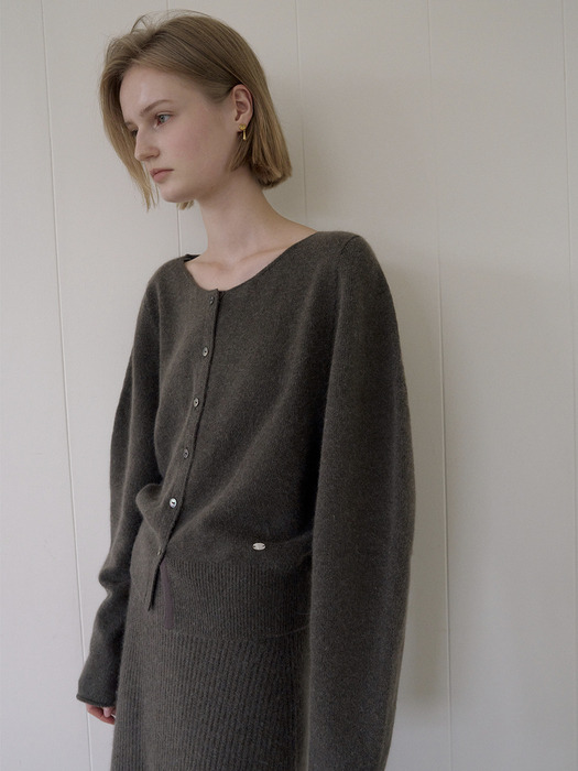 WHOLE GARMENT RACCOON CARDIGAN_KALE BROWN