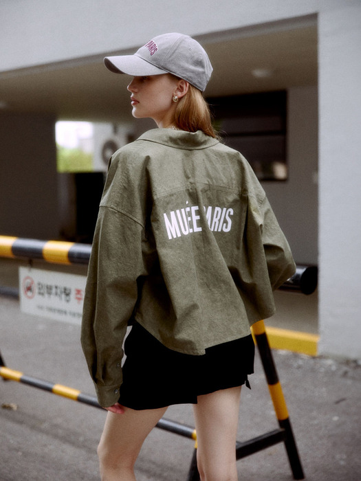 AVIGNON Back Printed Crop Over Fit Shirt_Khaki