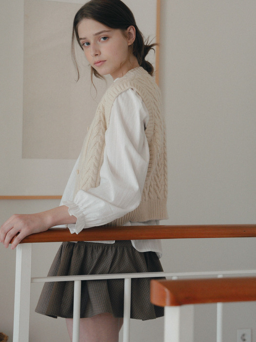 Cable Round Knit Vest_2 Colors