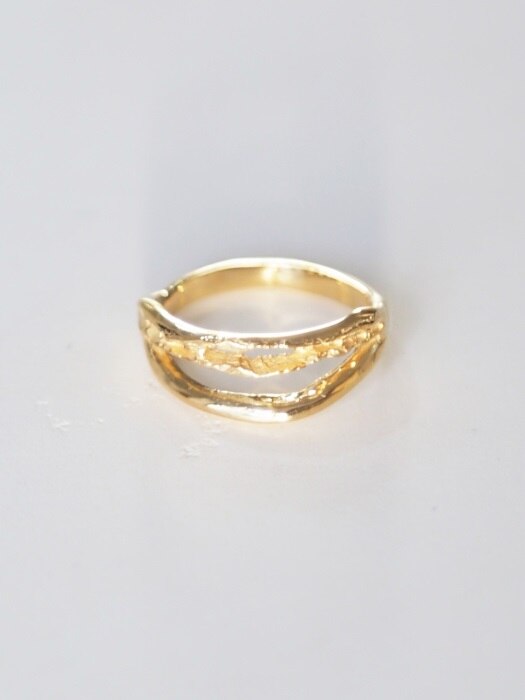 2 Line bone ring - gold
