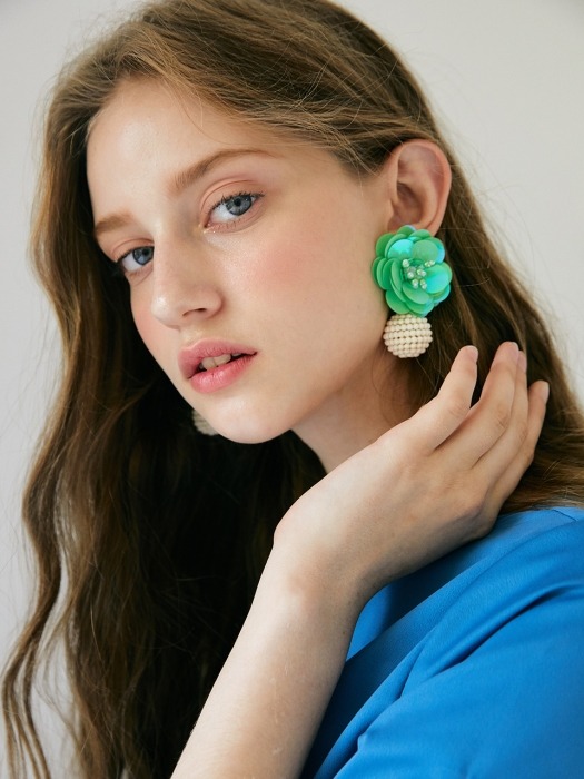 Spangle Flower Earring _ Green