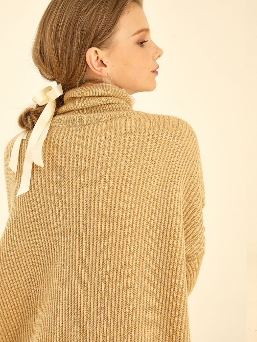 Loose turtle-neck knit dress[beige]