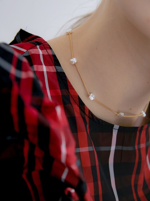 crumple pearl thin necklace (choker)