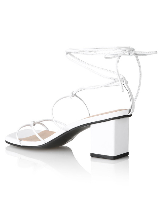 Y.01 Jane candy lace-up sandals / YY20S-S49 White