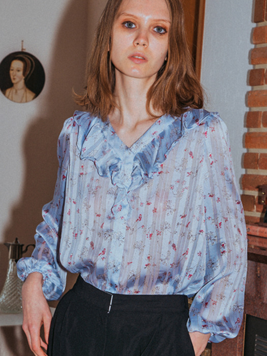 Blue Flower Line Blouse