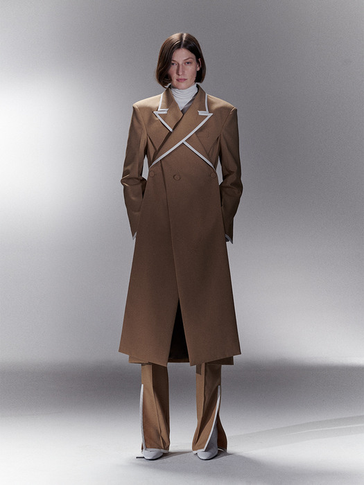 Overlapped lapel collar tailored coat