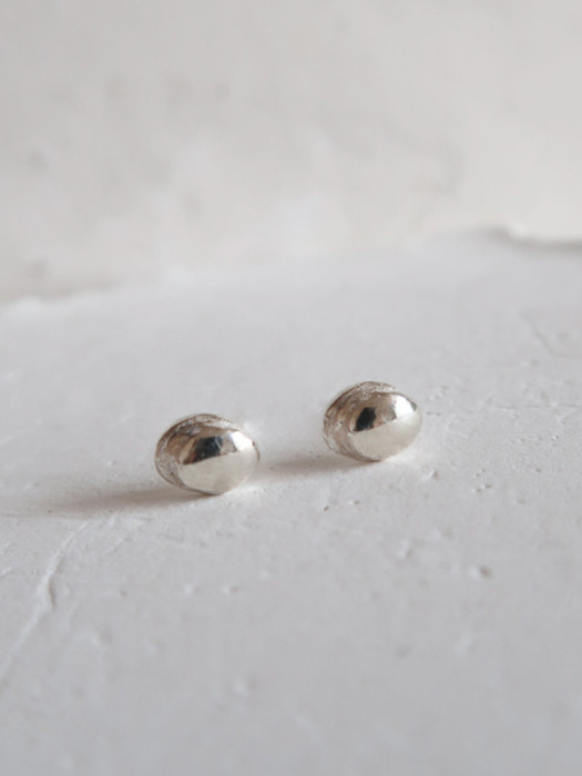 Mini bean earring [silver/gold]