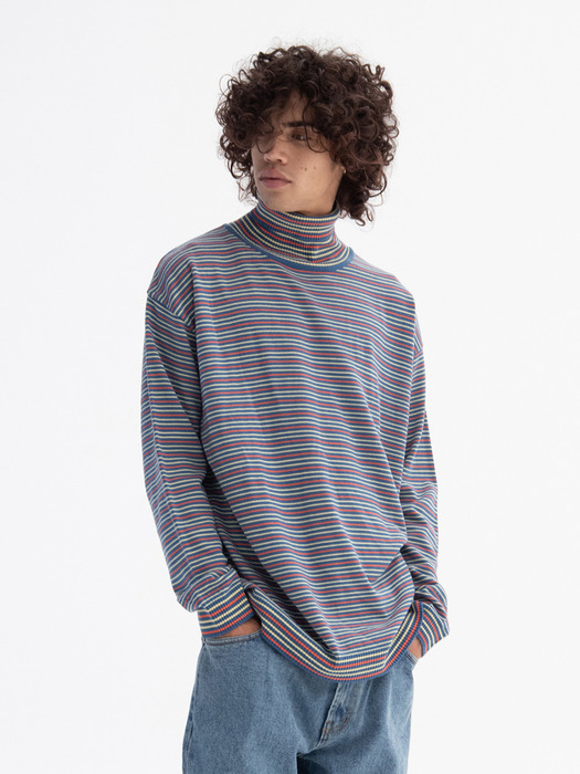 STRIPTED KNIT TURTLENECK (BLUE)