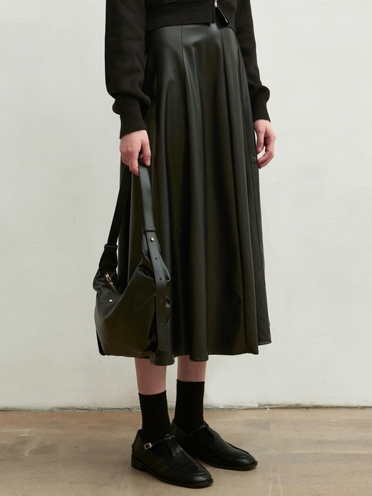 LEATHER FLARED SKIRT_BLACK