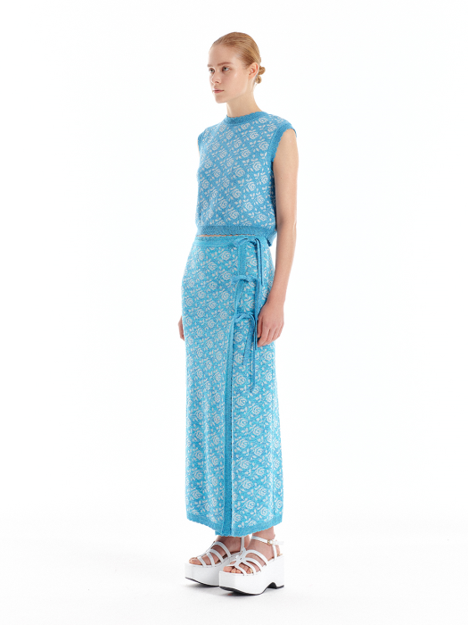 ULORA Floral Jacquard Knit Vest - Sky Blue
