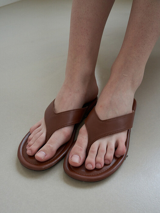 Cushion flip-flops - brown
