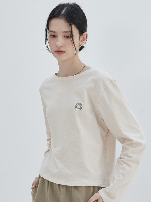 amr1457 embroidery logo t-shirt (ivory)