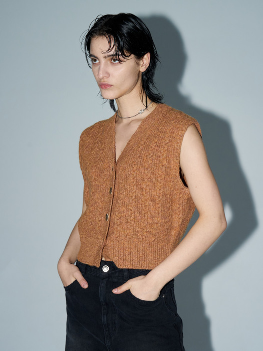 TWISTED CROPPED KNIT VEST(ORANGE)