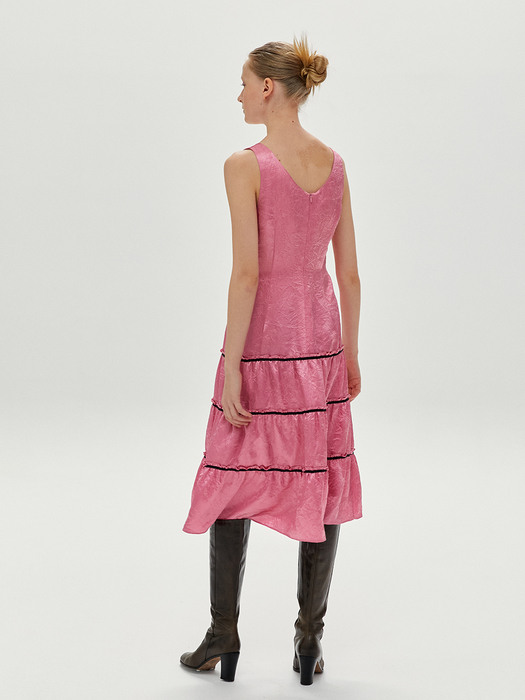 Kate Satin Wrinkle Dress in Pink