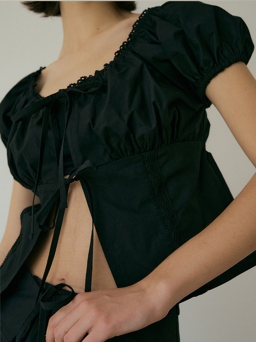 Shirring bolero blouse (black)