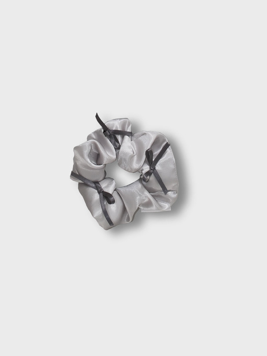 Ribbon Scrunchie_satin silver