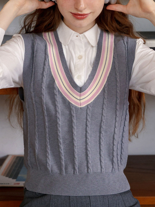 Cest_College style v neck knit vest