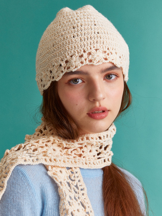 Handmade crochet knitted beanie (Ivory)