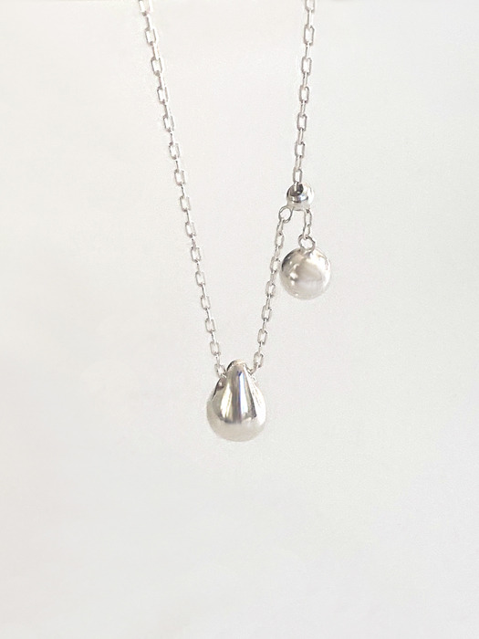 Double Ball Tie Necklace