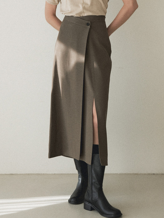One-button slit long skirt_Brown