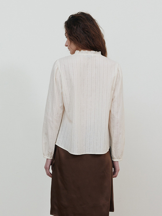 [4차] Ruffle V-neck blouse_NAVURAL