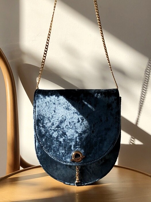 Velvet Arrondi Bag- Blue