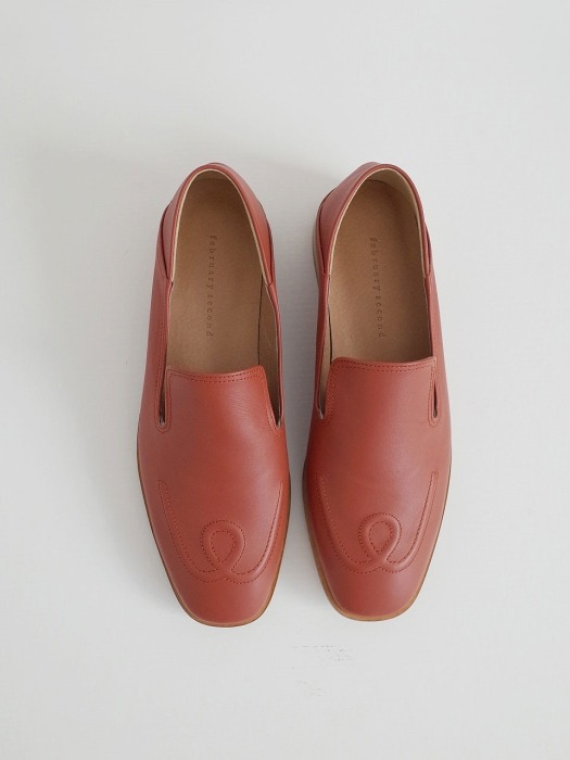 Embo stitches loafers Red brick