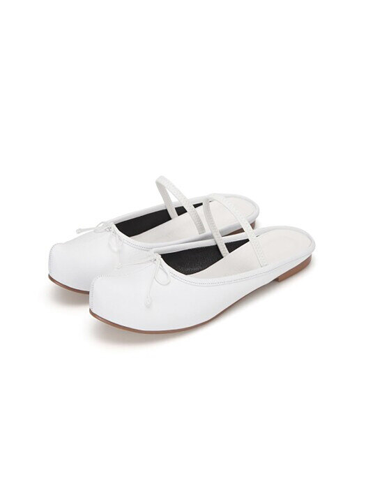 Pointed Toe Ballerina Sabot | White