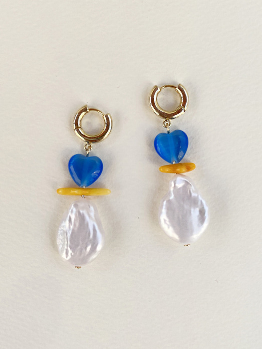 Blue lemon pearl ``drop`` earring