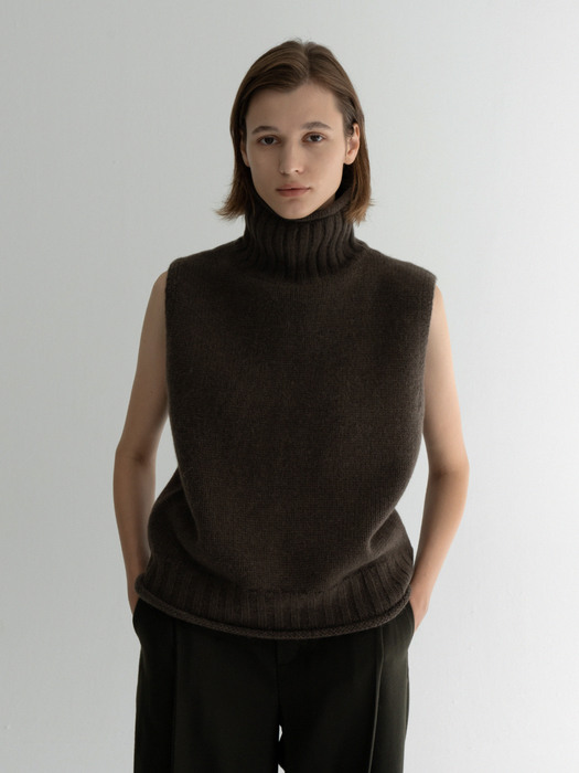 [단독]Oval Structure Knit Vest (brown)