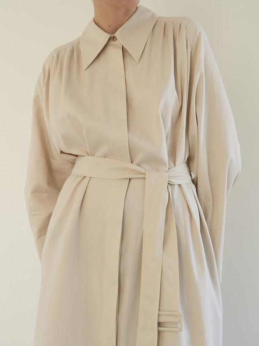 TOS SHOULDER TUCK TRENCH DRESS I-BEIGE