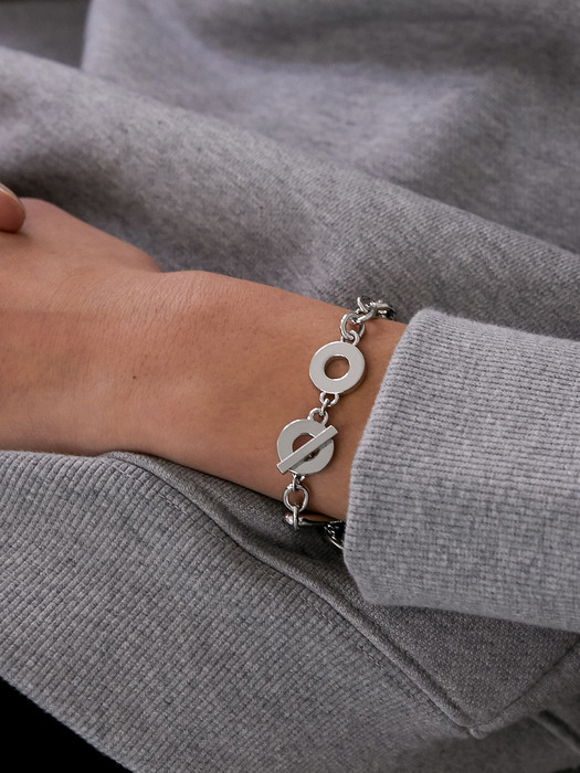 oval bracelet - silver