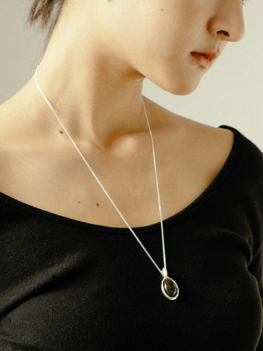 Classic oval necklace [DOL wood 02]