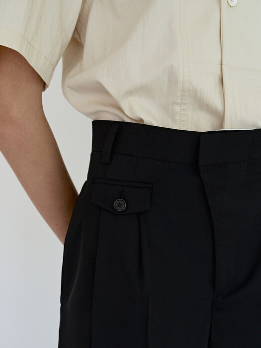 triangle tuck pocket slacks (black)