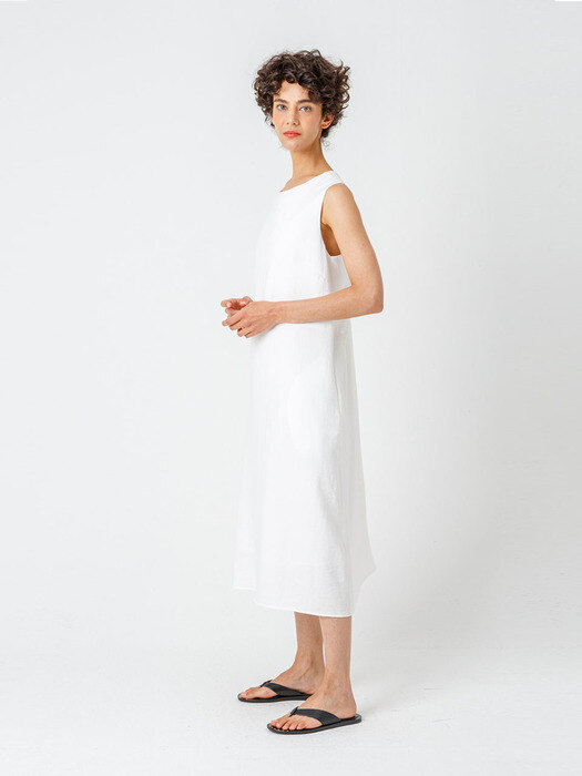 Back twist dress_White