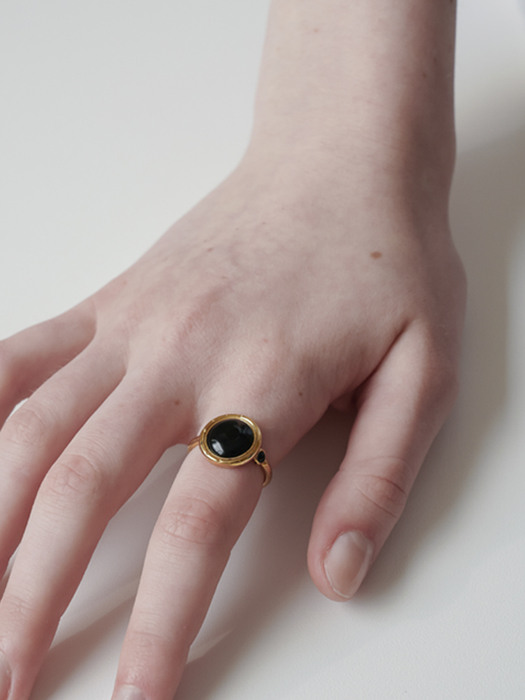 gemstone watch Ring (gold)