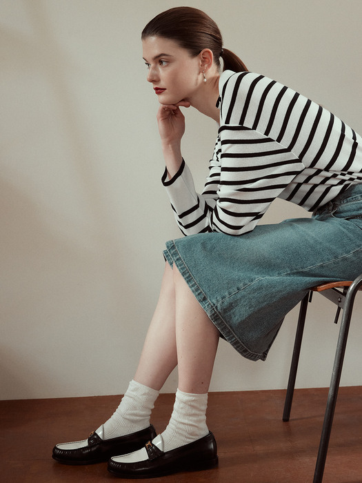 Open Collar Stripe Knit Top