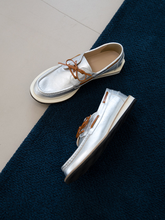 Mannish Silver Round Toe Loafers