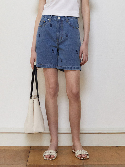 LOGO EMBROIDERY SHORT DENIM PANTS_MIDDLE BLUE