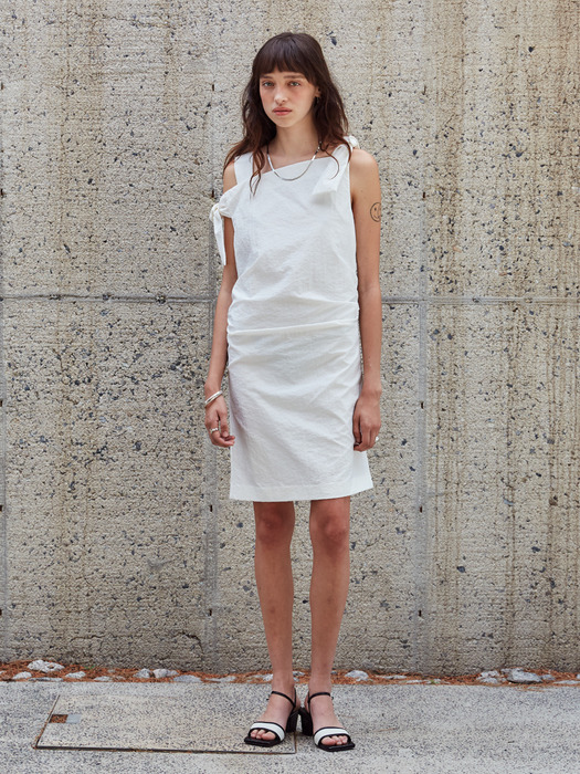 ROUGE Waist Side Shirring Nylon Sleeveless Dress_White