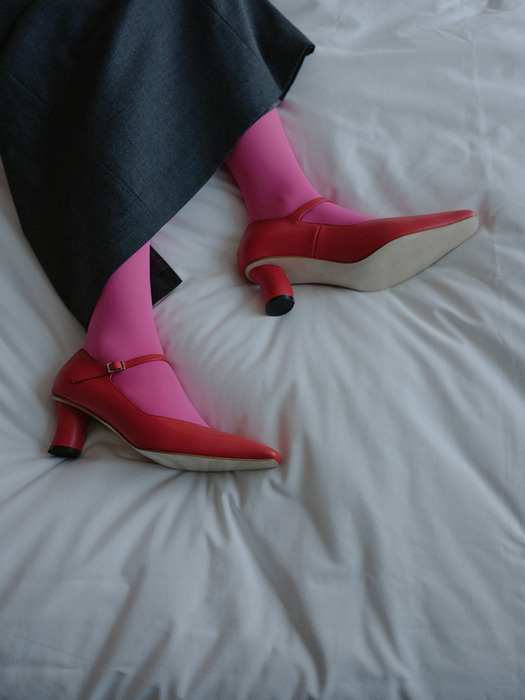 IMMUABLE STRAP HEEL_RED