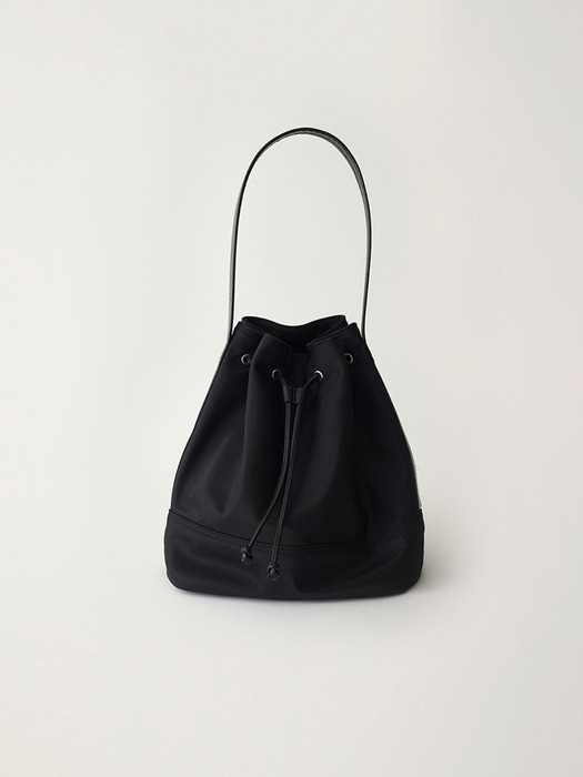 Nylon bucket bag (Black)
