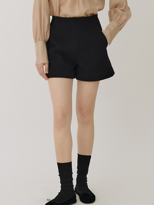 LEA high-rised fit&A mono tweed shorts_Black