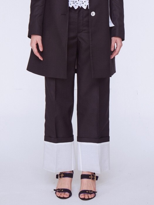 Solid Roll-up Chino Pants [BLACK]