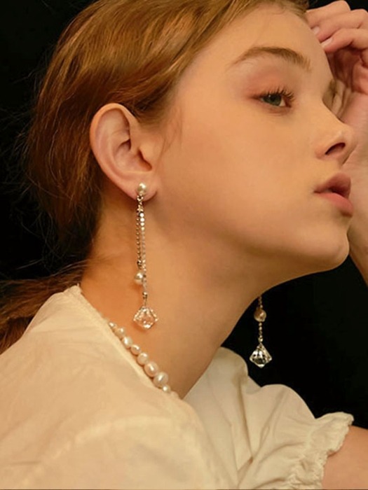 pearl bold 2 ways earring
